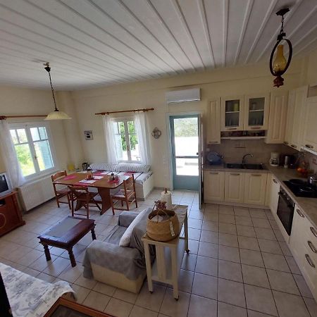 Palaiokrassa Sunny Appartment Mesaria  Luaran gambar